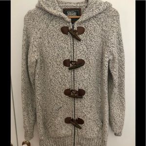 Roots sweater with toggles